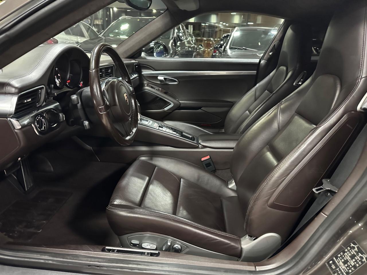 Porsche 911 3.4 Carrera 4 Coupé Scarichi Tetto 2015
