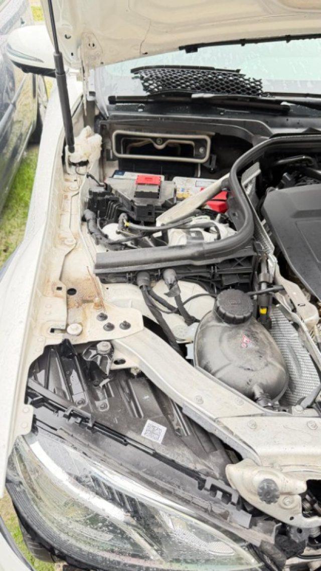 MERCEDES-BENZ E 220 d S.W. 4Matic Auto Premium All-Terrain SINISTRATO