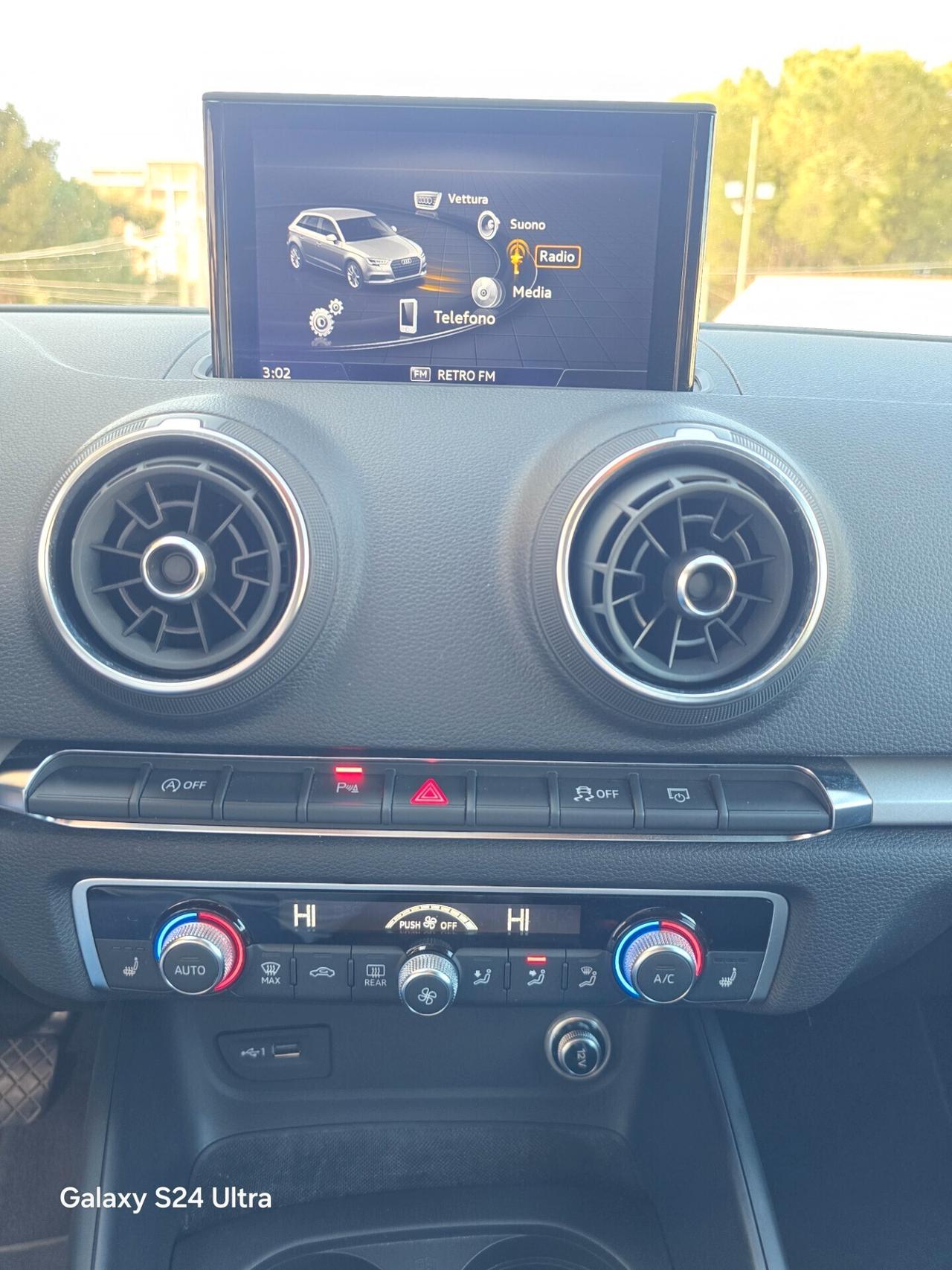 Audi A3 SPB 30 TDI Business Advanced