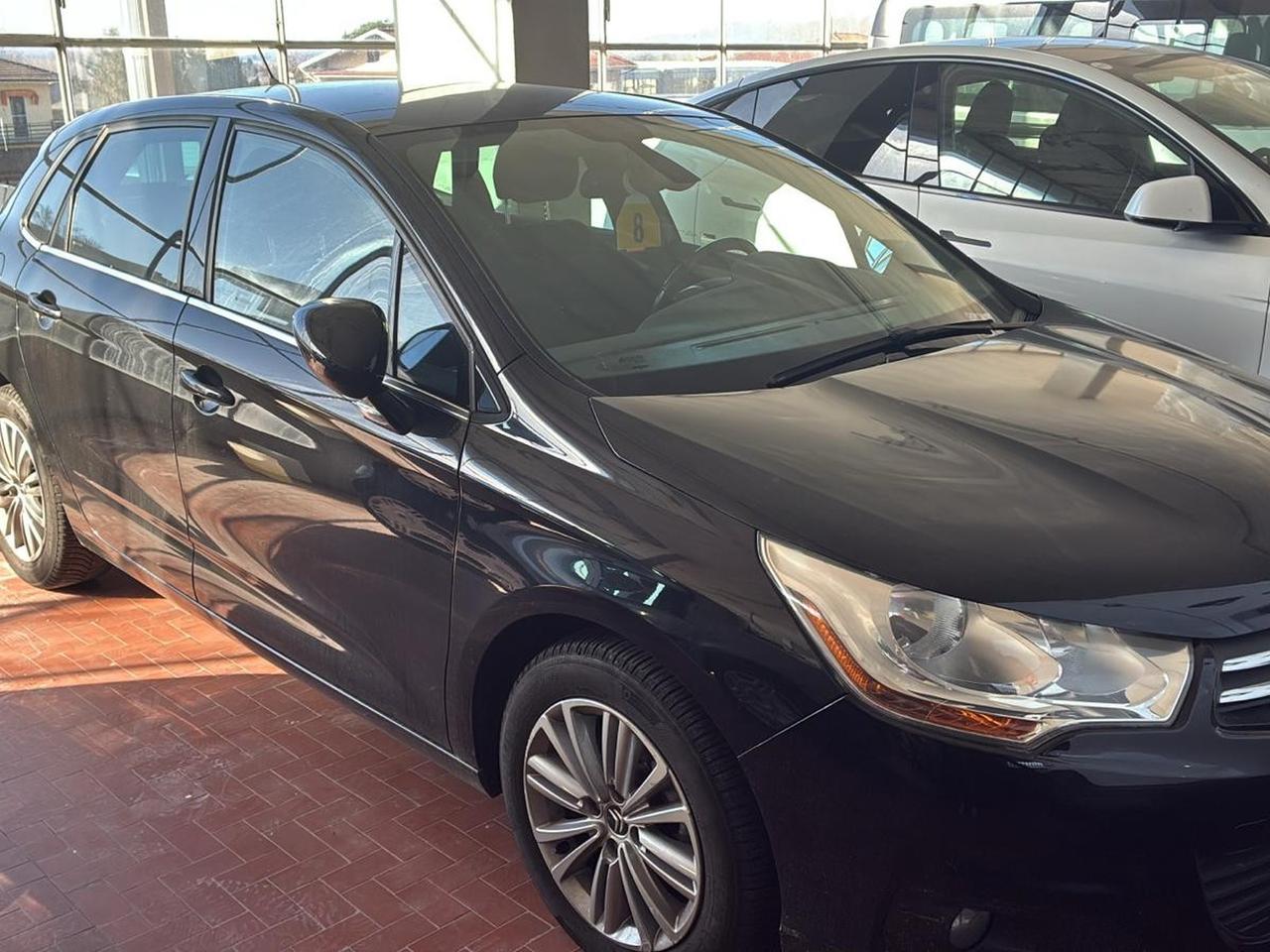 Citroen C4 1.6 vti exclusive