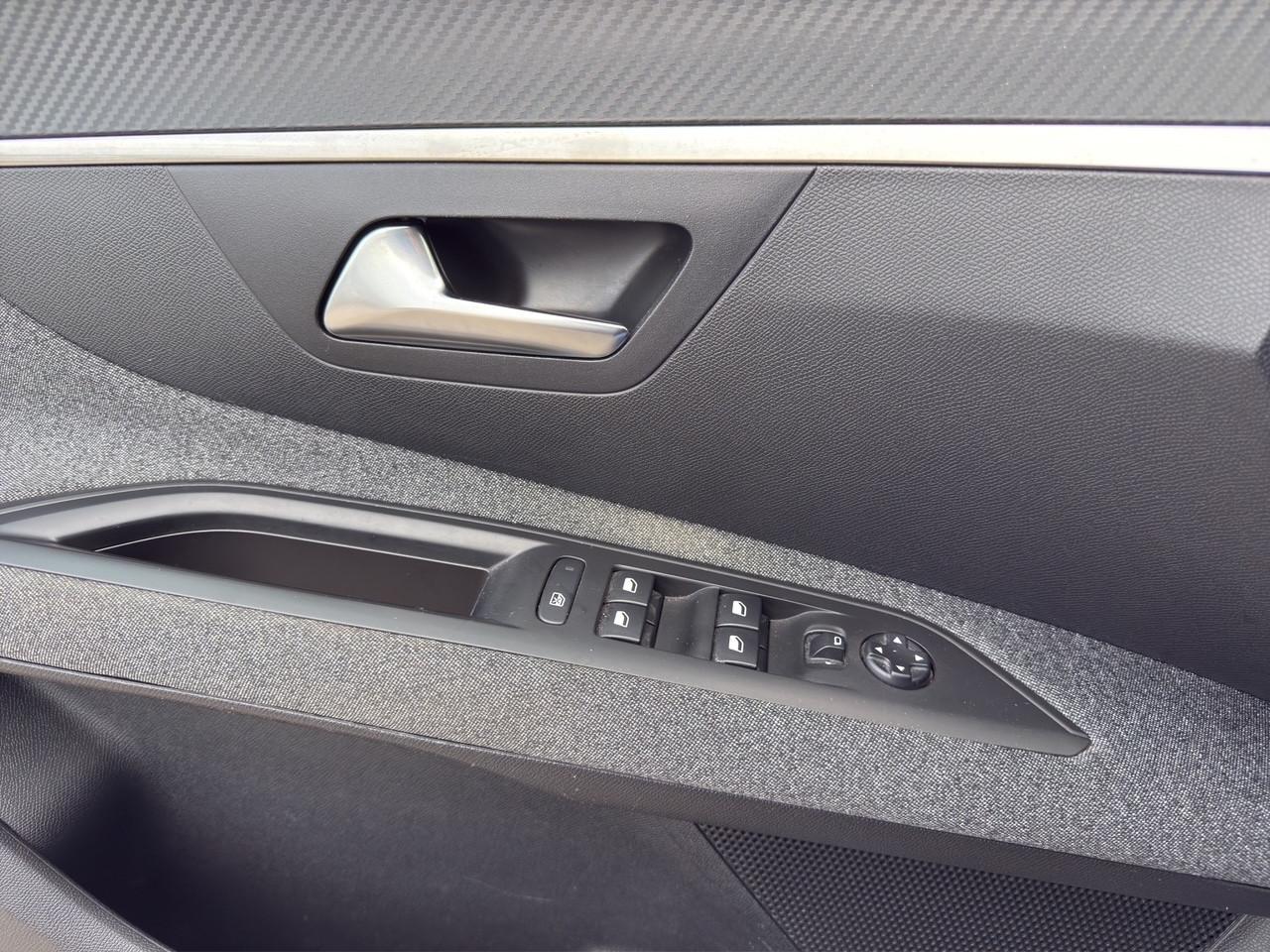 Peugeot 3008 BlueHDi 130 S&S Allure