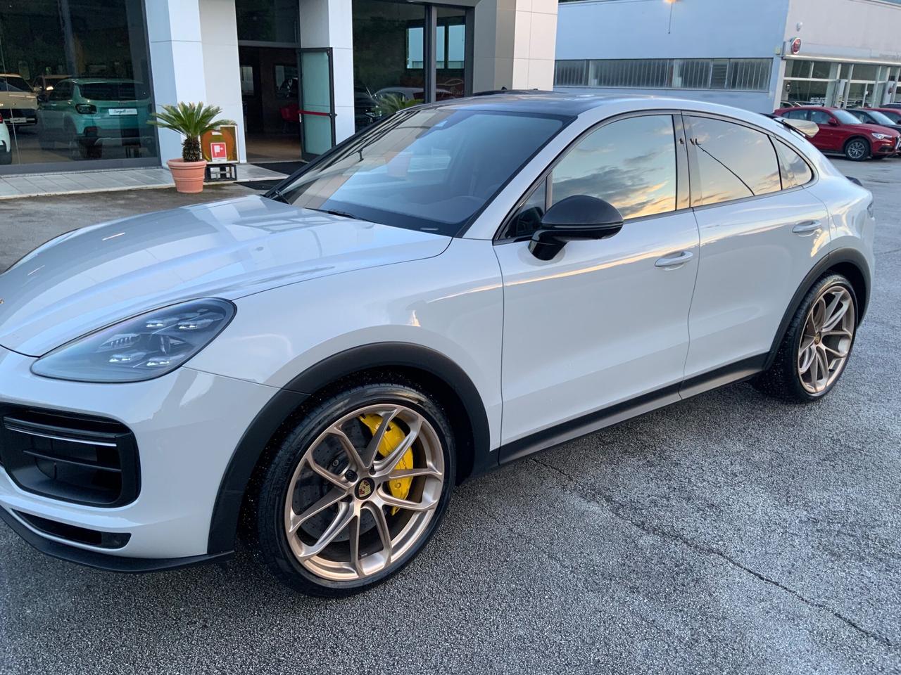 Porsche Cayenne Coupé 4.0 Turbo GT COLORE GESSO IVA ESPOSTA