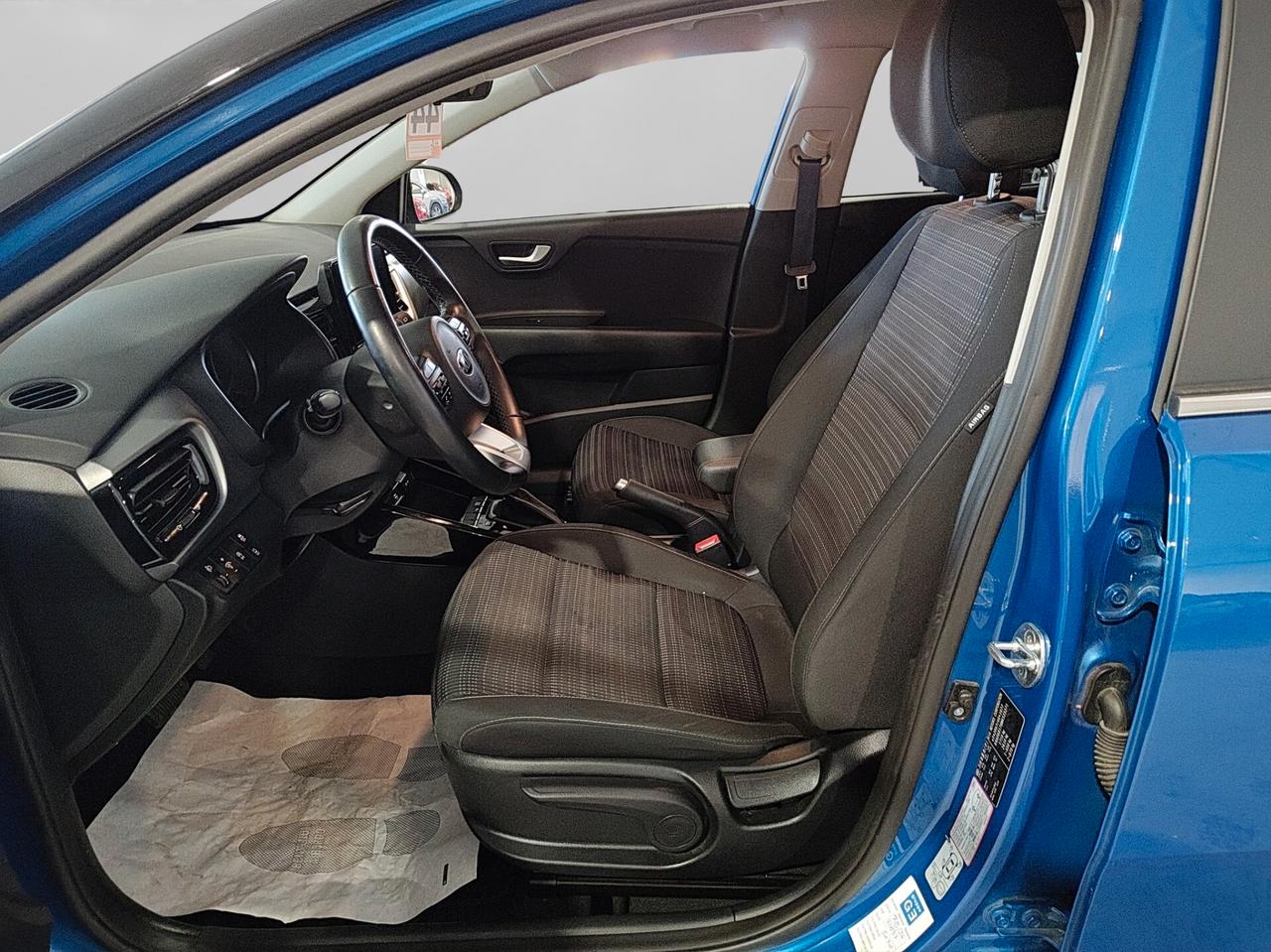 Kia Stonic 1.0 T-GDi 100 CV MHEV iMT Style + DESIGN PACK