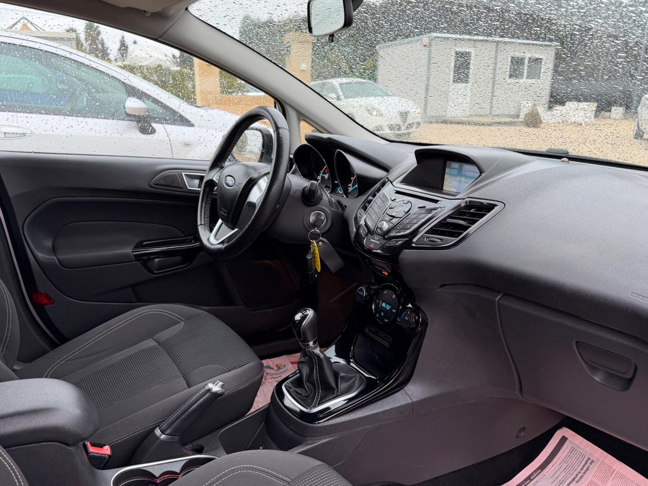 Ford Fiesta 1.5 TDCi 75CV 5 porte Titanium