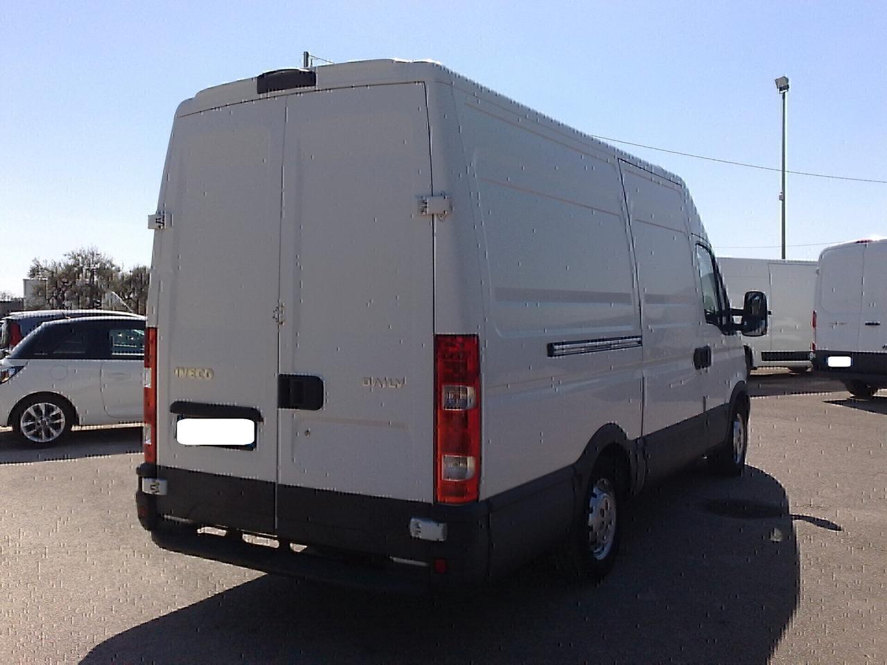 Iveco Daily 35s15 FURGONE DI SERIE - 2013