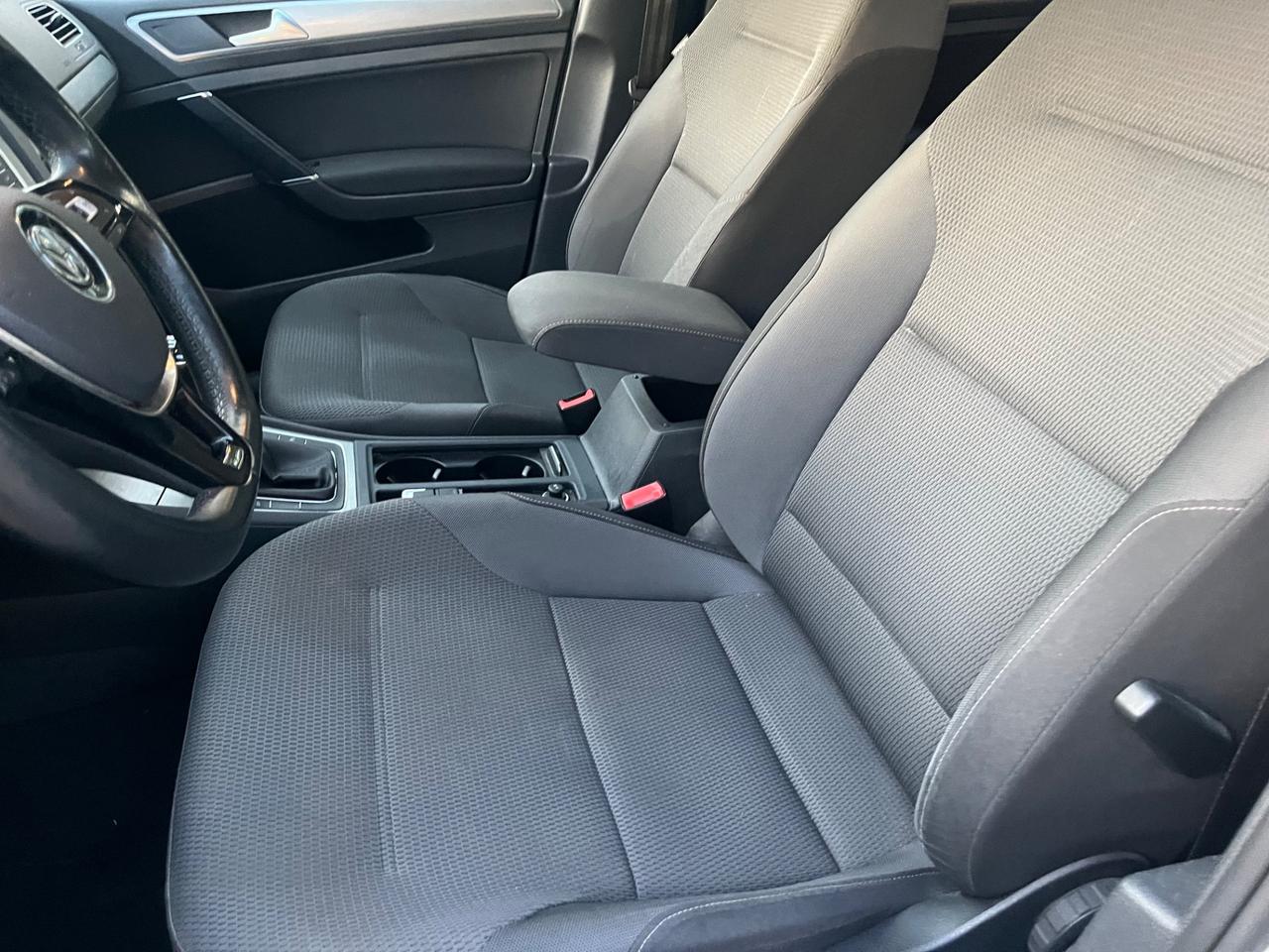 Volkswagen Golf VII/ 1.6TDI/110CV/neopatentati/Euro6B/unico proprietario/5Porte e 5Posti