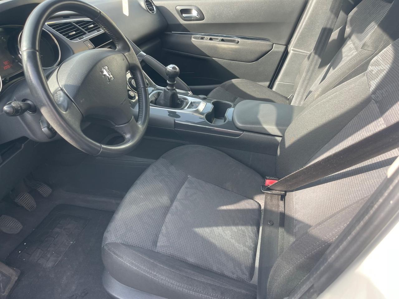 Peugeot 3008 1.6 HDi 112CV Premium
