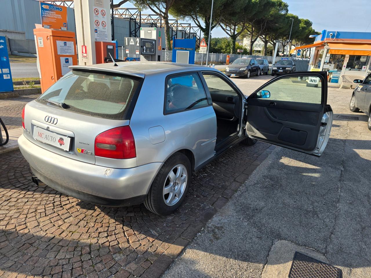 Audi A3 1.6 cat 3p. Con 284.000km