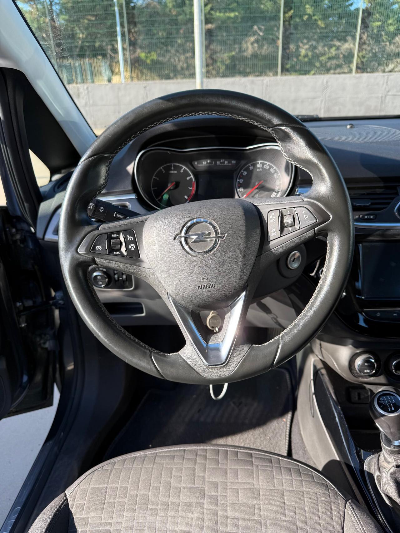 Opel Corsa 1.2 5 porte