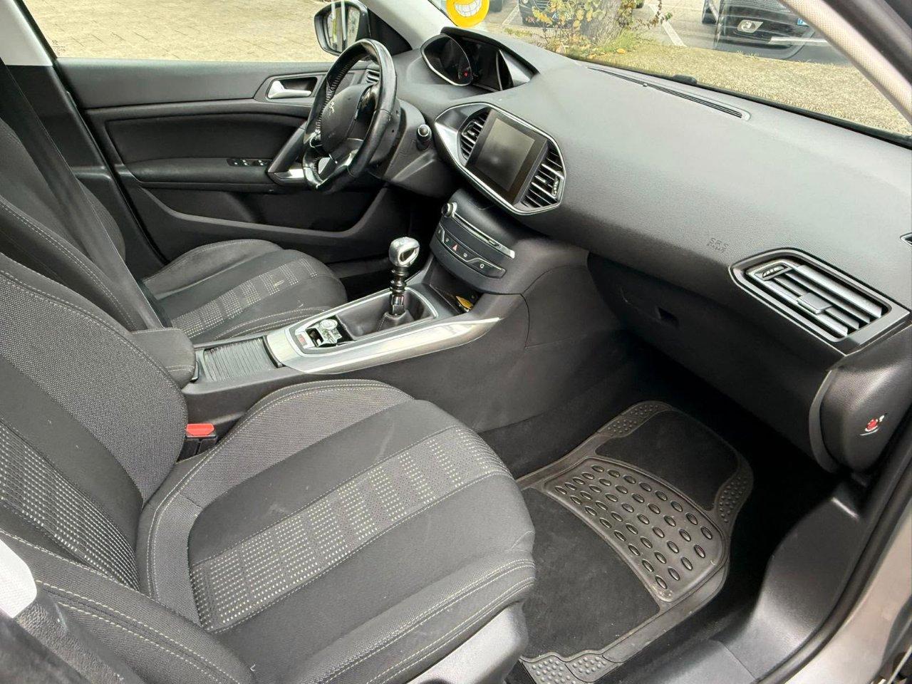 Peugeot 308 SW 1.2 PURETECH