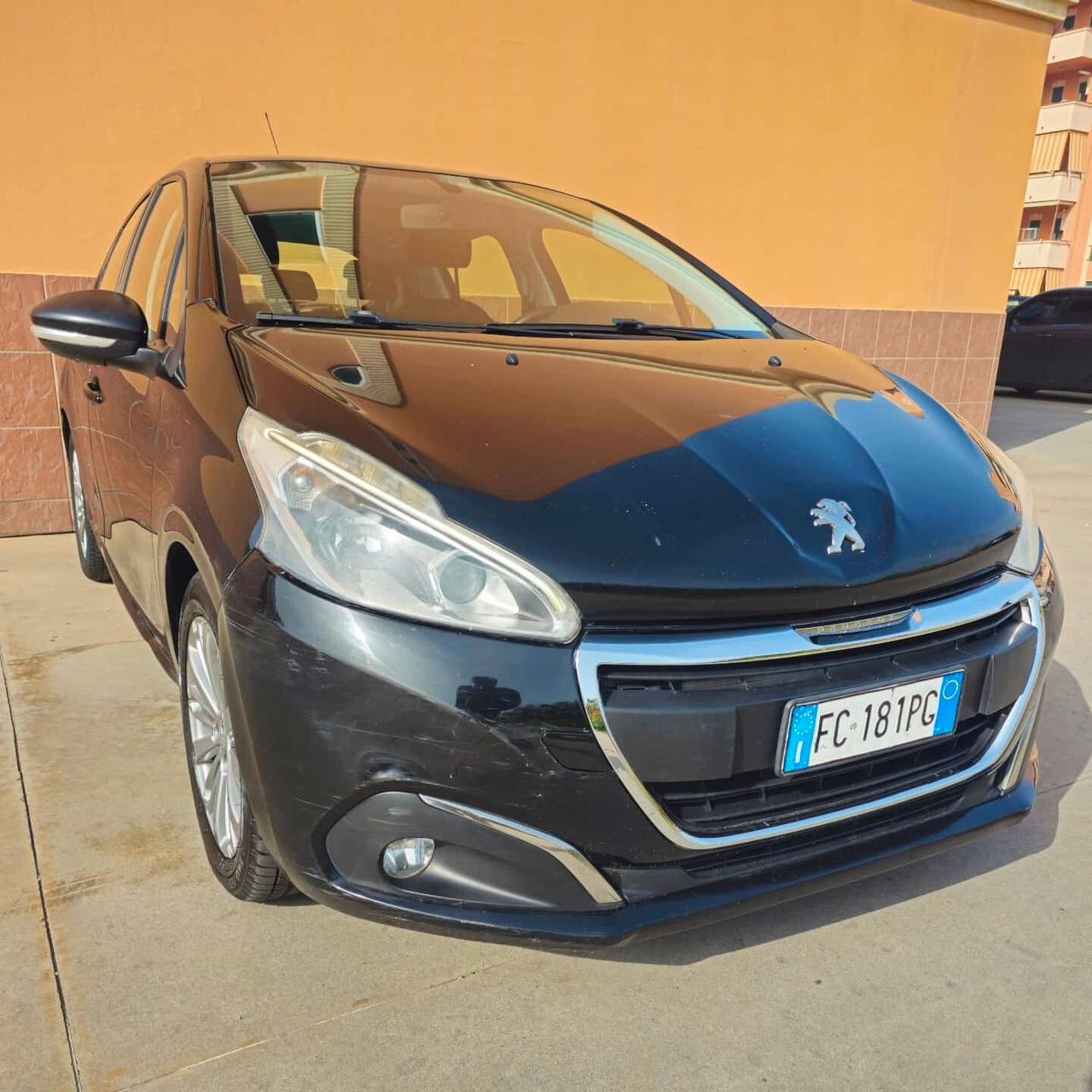 Peugeot 208 BlueHDi 75 5 porte Allure
