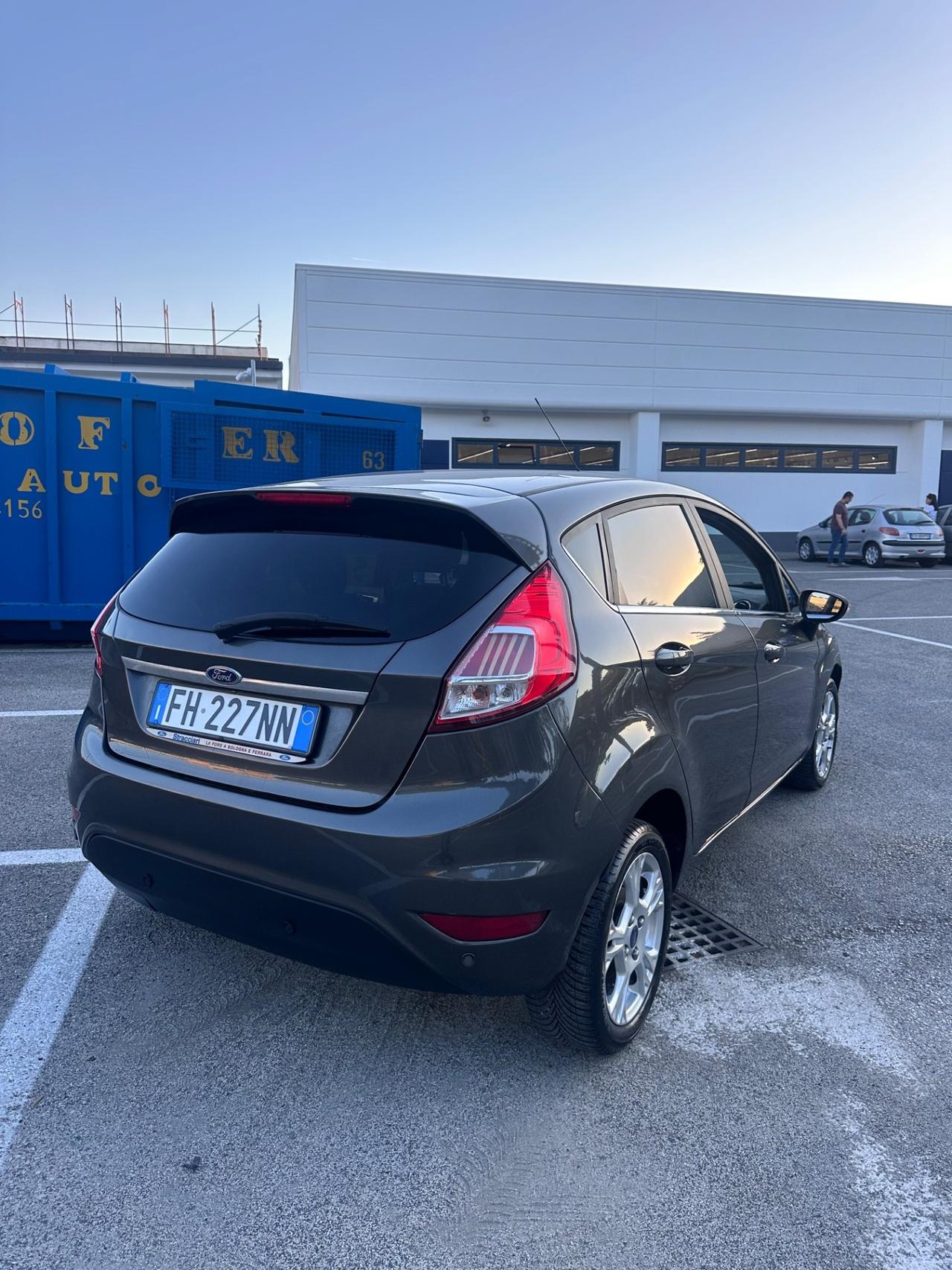 Ford Fiesta 1.4 5 porte Bz.- GPL Black & White Edition