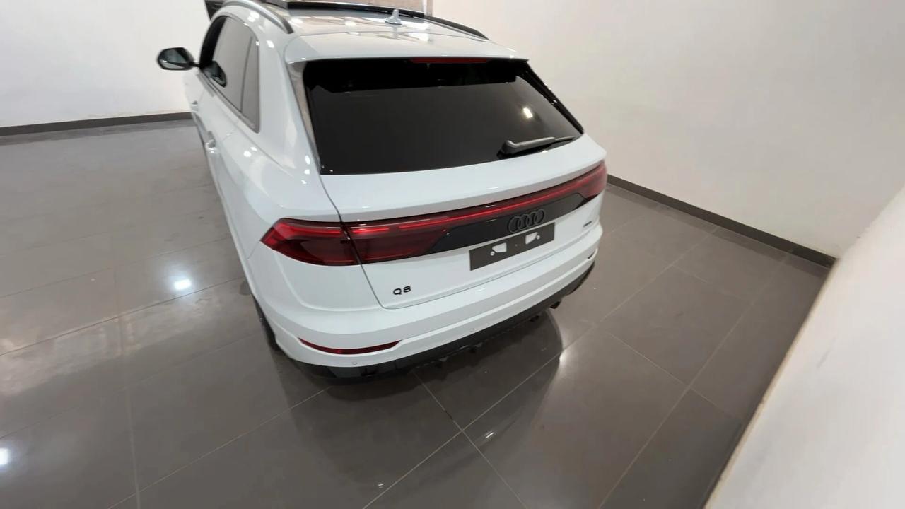 Audi Q8 3.0 tdi mhev S line quattro286cv auto