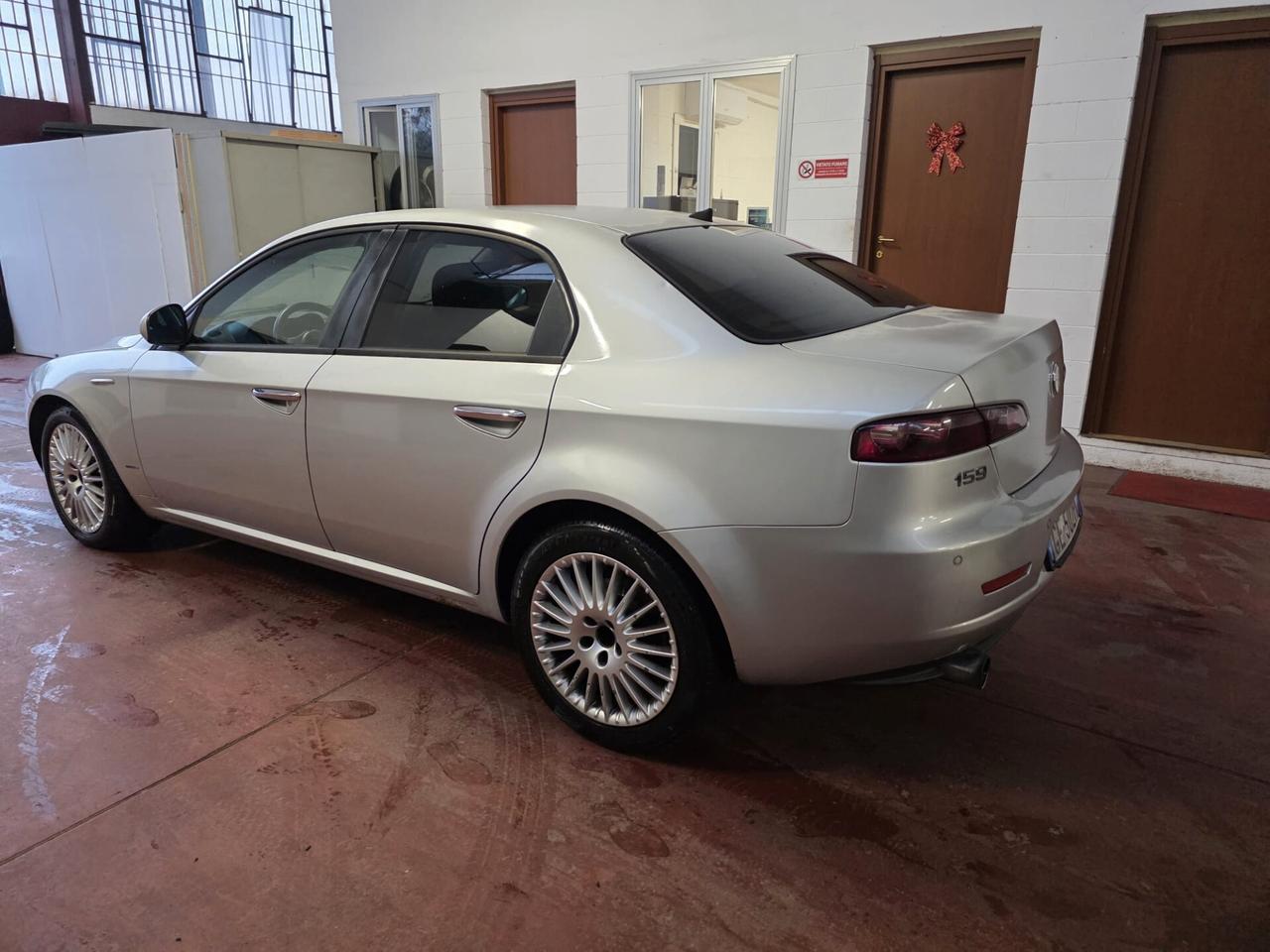 Alfa Romeo 159 1.9 JTDm 16V Exclusive Q-Tronic