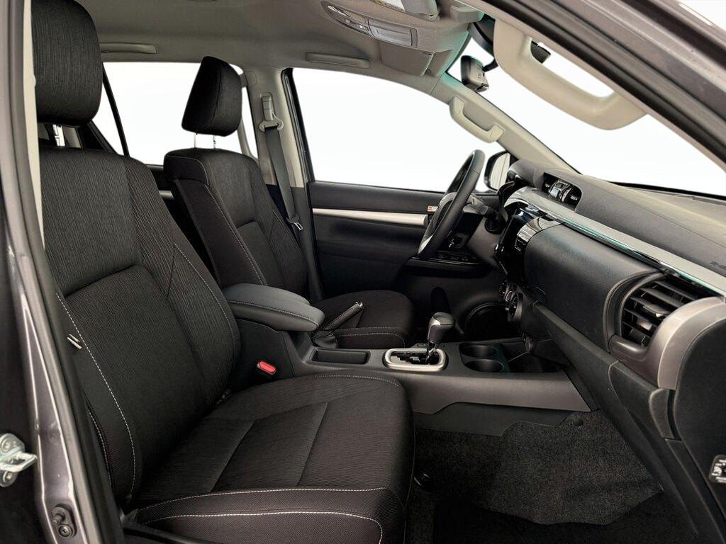 Toyota Hilux Double Cab 2.4 D-4D Lounge A/T