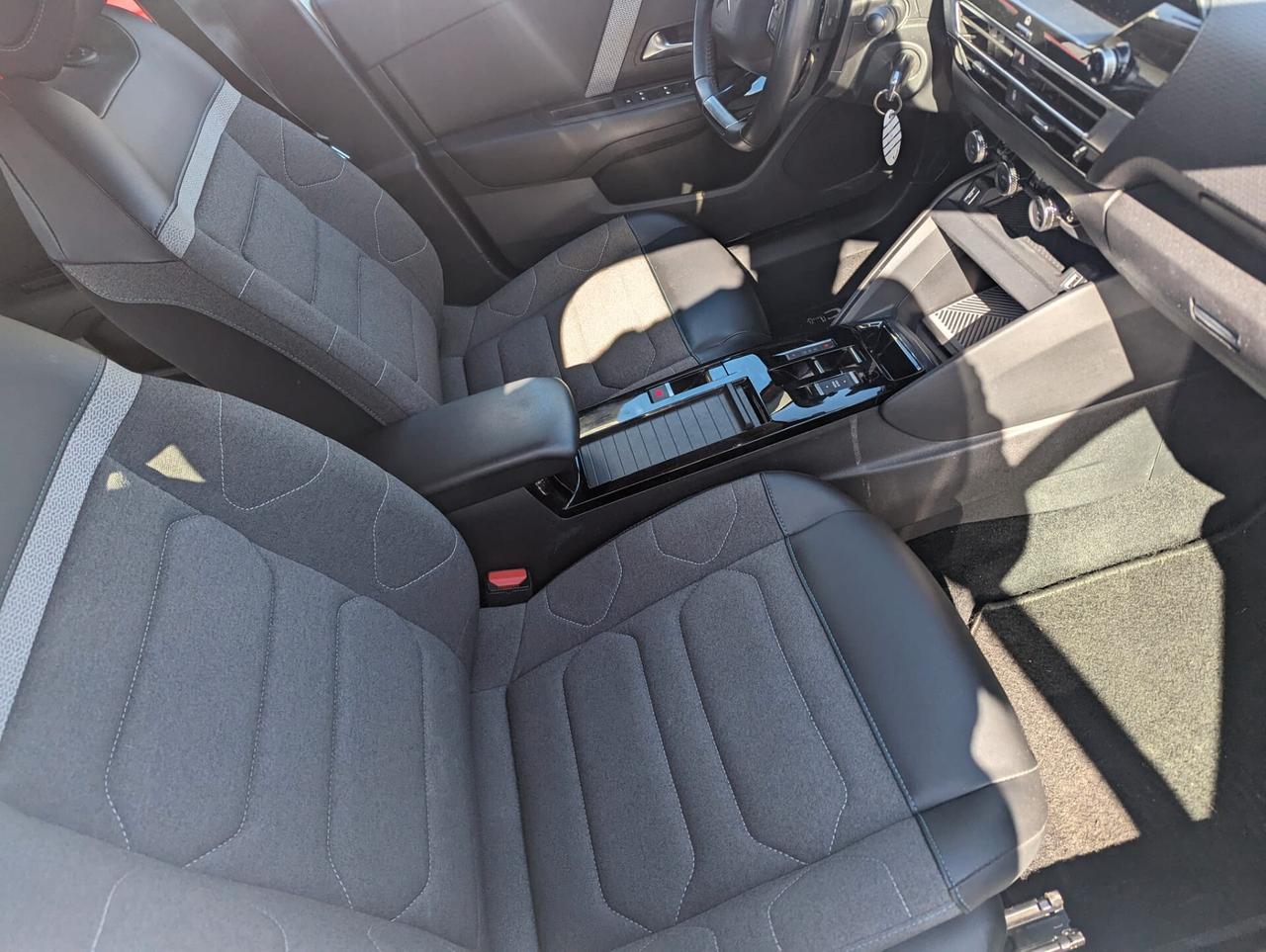 Citroen C4 PureTech 130 S&S EAT8 Shine camera navi nordita