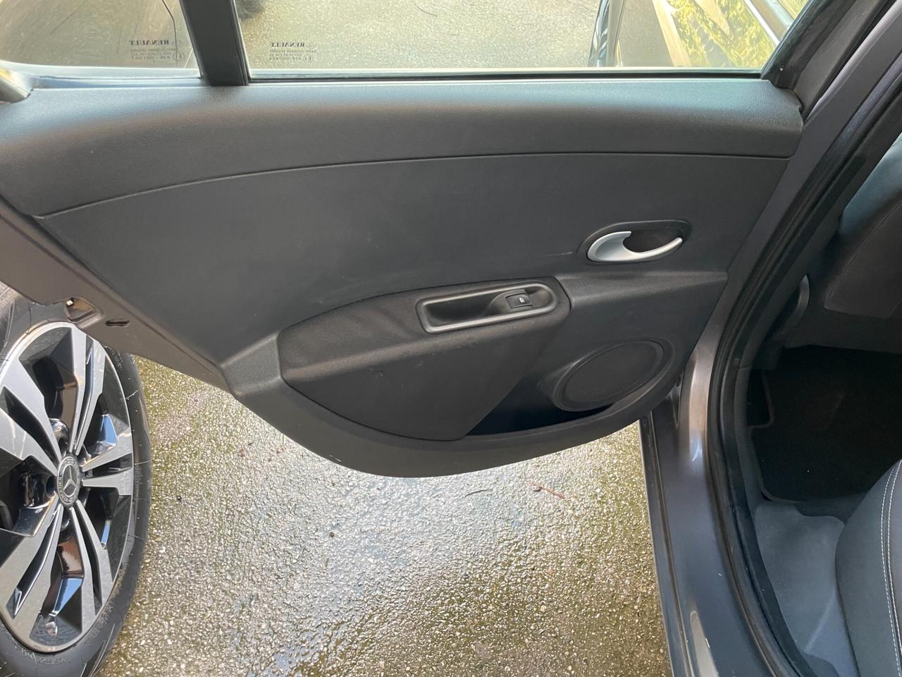 Renault Clio 1.2 5P Live! TAGLIAD DISTRIBUZIONE NEOPATENTATI