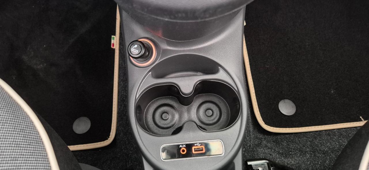 FIAT 500 BENZINA 1.2 69CV LOUNGE 09/2015