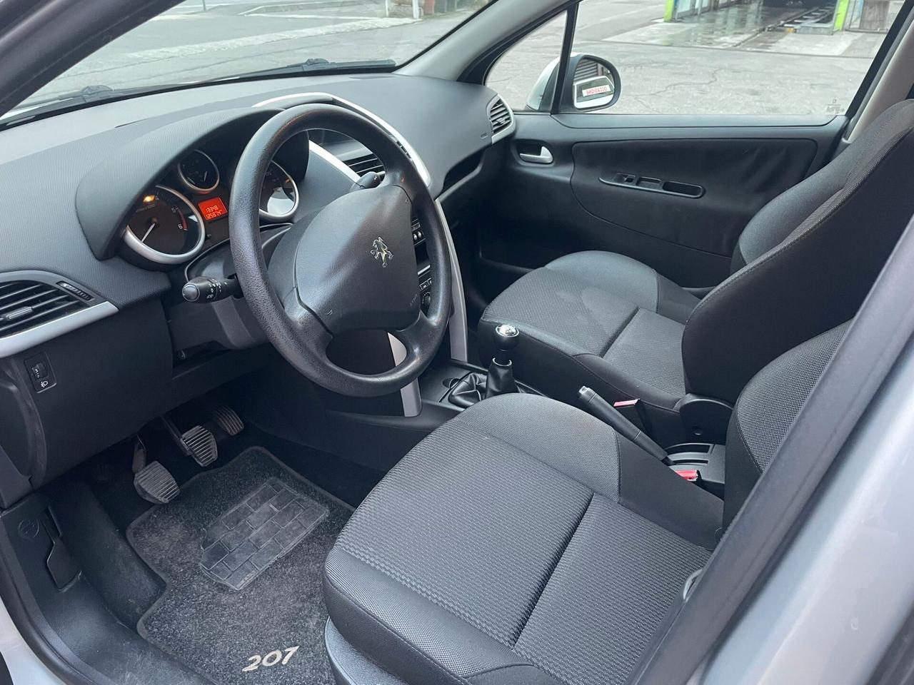 Peugeot 207 1.4 HDi 70CV 5p. Energie