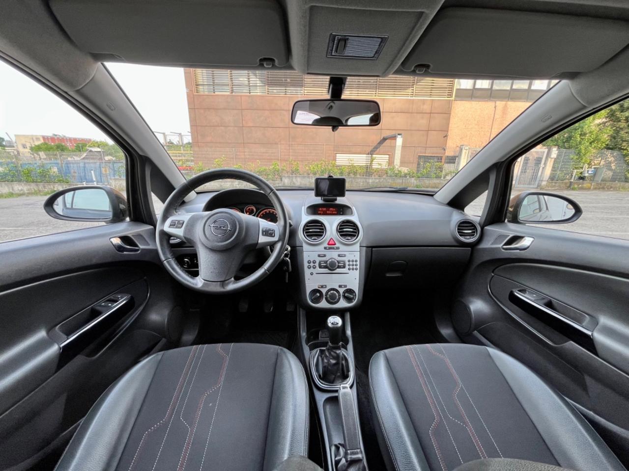 Opel Corsa 1.3d 2013 142.000km catena appena sostituita