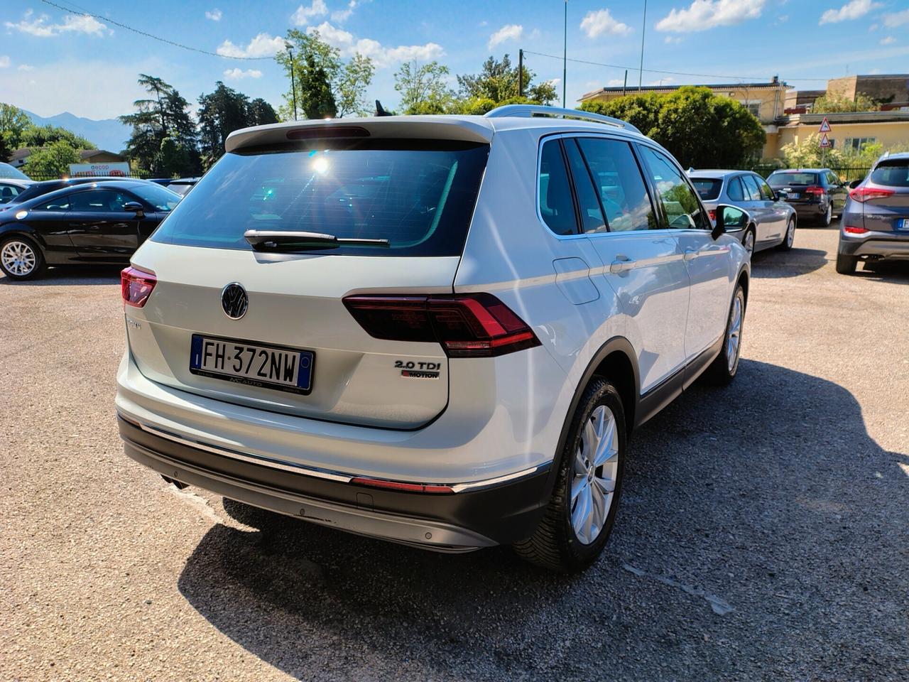 Volkswagen Tiguan 2.0 TDI SCR DSG 4MOTION Business BMT