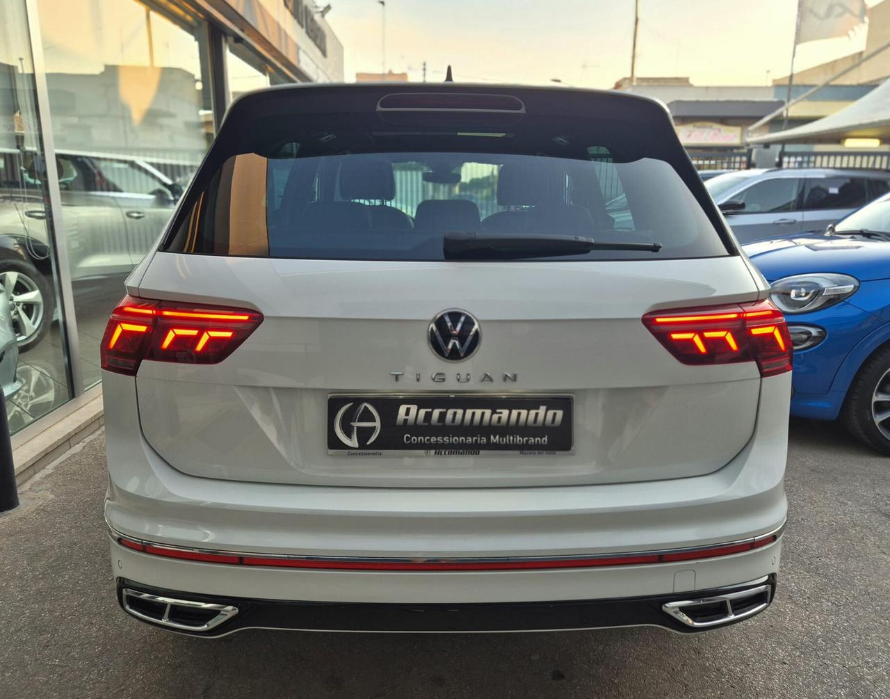 Volkswagen Tiguan 2.0 TDI 150 CV SCR DSG R-Line