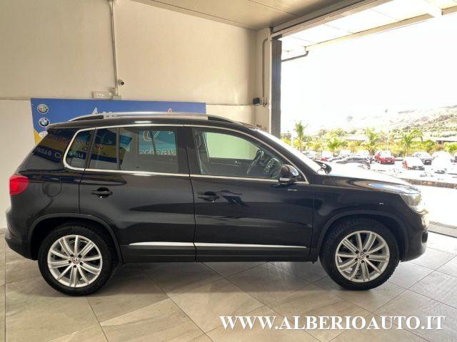 VOLKSWAGEN Tiguan 2.0 TDI 110 CV Sport & Style BlueMotion Technology