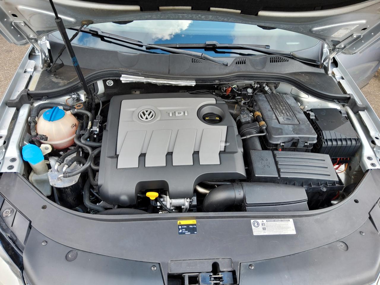 Volkswagen Passat Var. Bs. 1.6 TDI DSG Comf. BMT