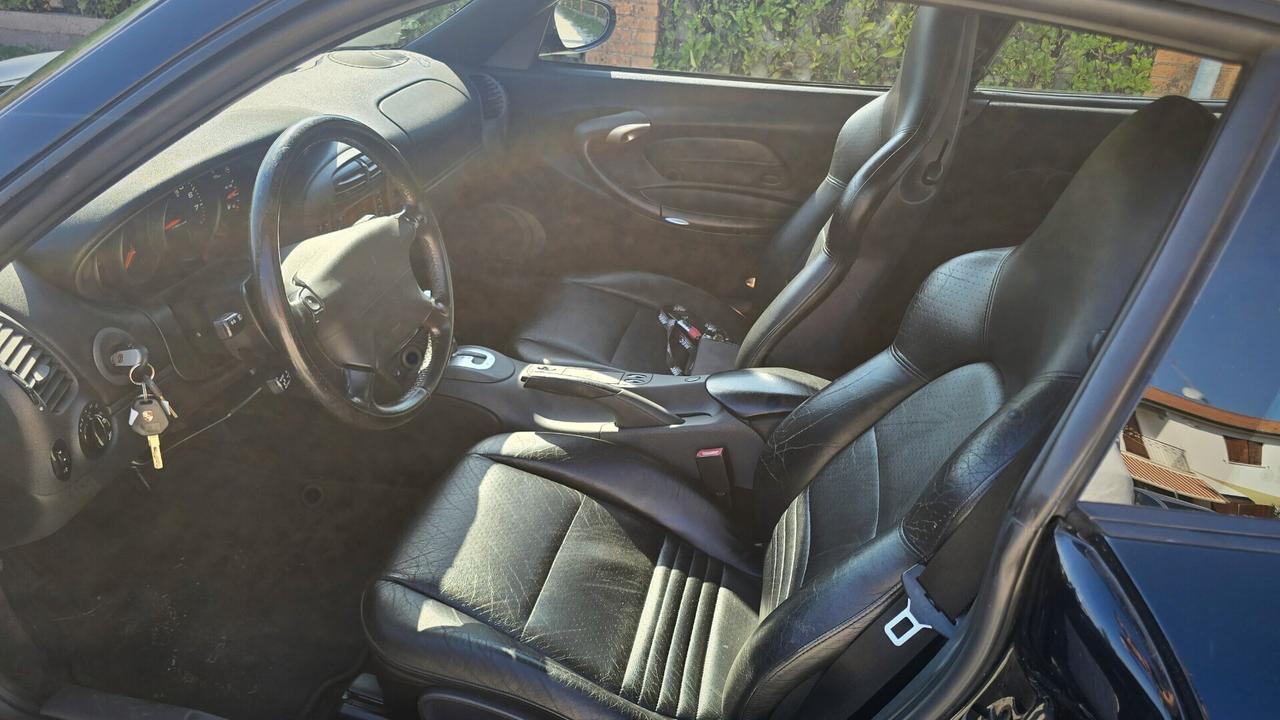 Porsche 911 996 Carrera Coupé - IMPECCABILE