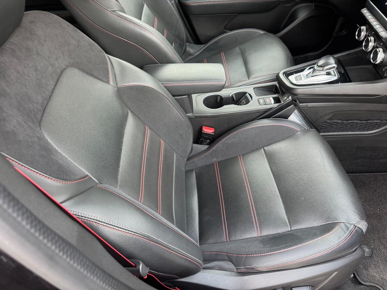 Renault Arkana Hybrid E-Tech 145 CV R.S. Line
