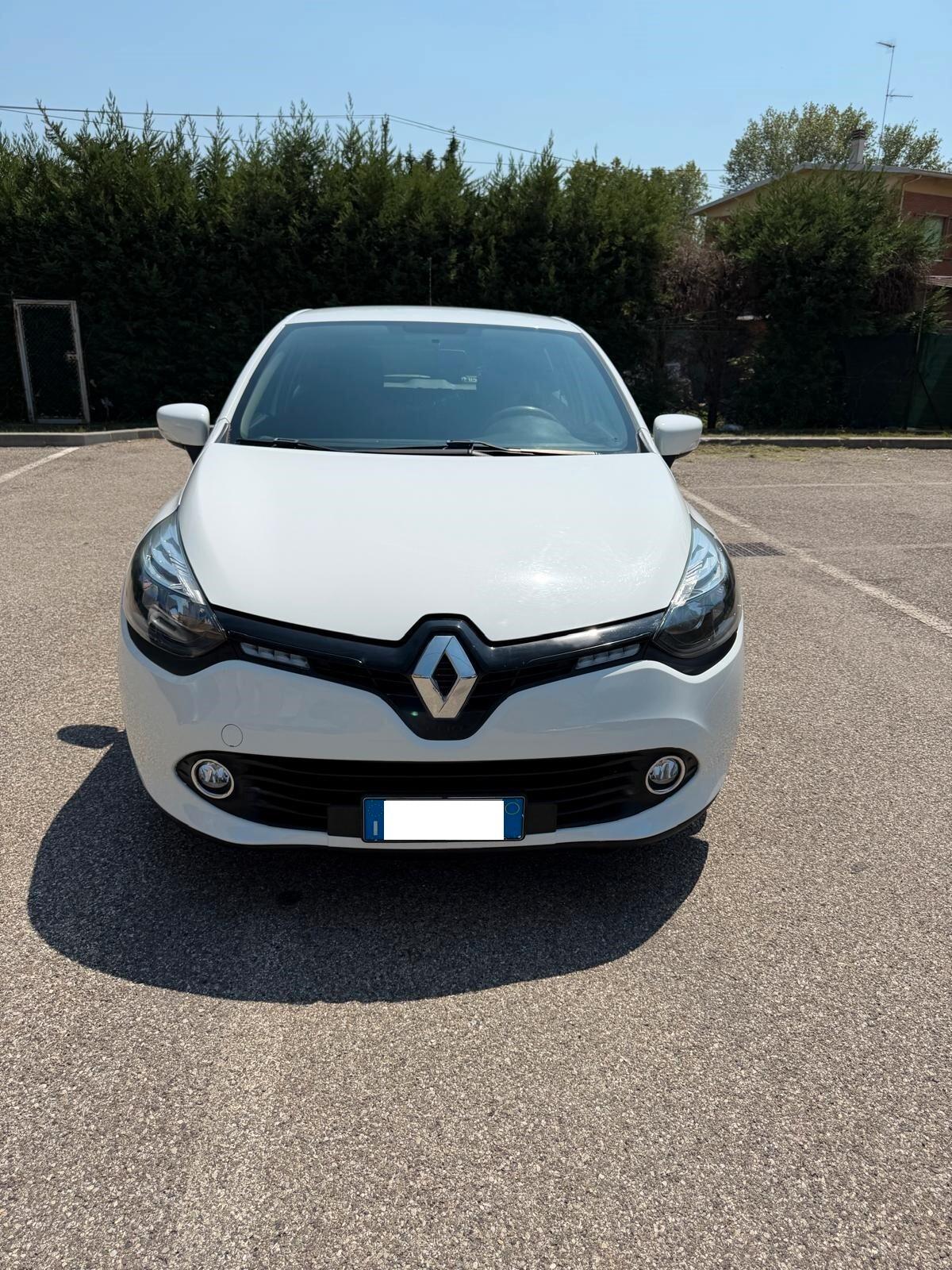 Renault Clio 1.2 - NEOPATENTATI - 12 MESI DI GARANZIA -