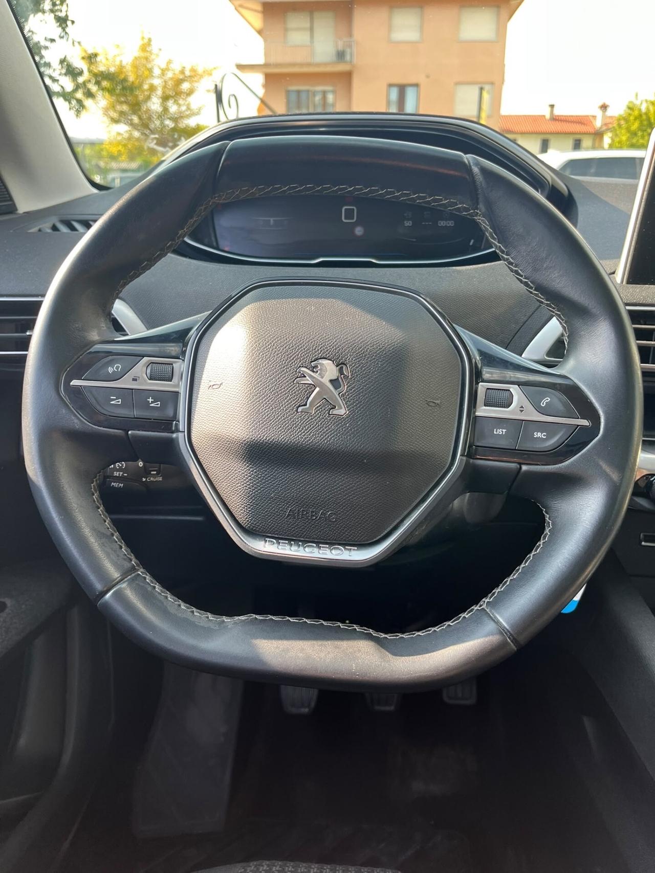 Peugeot 5008 PureTech Turbo 130 S&S Allure