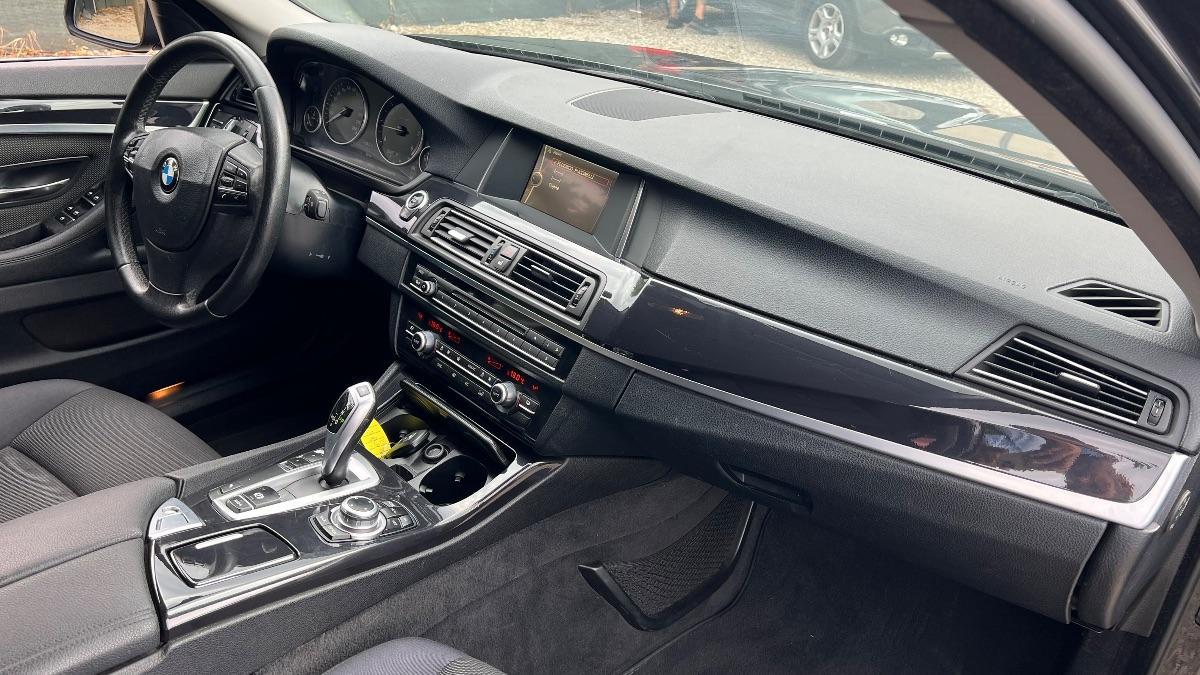 BMW - Serie 5 Touring 520d Touring Business 184cv auto E6