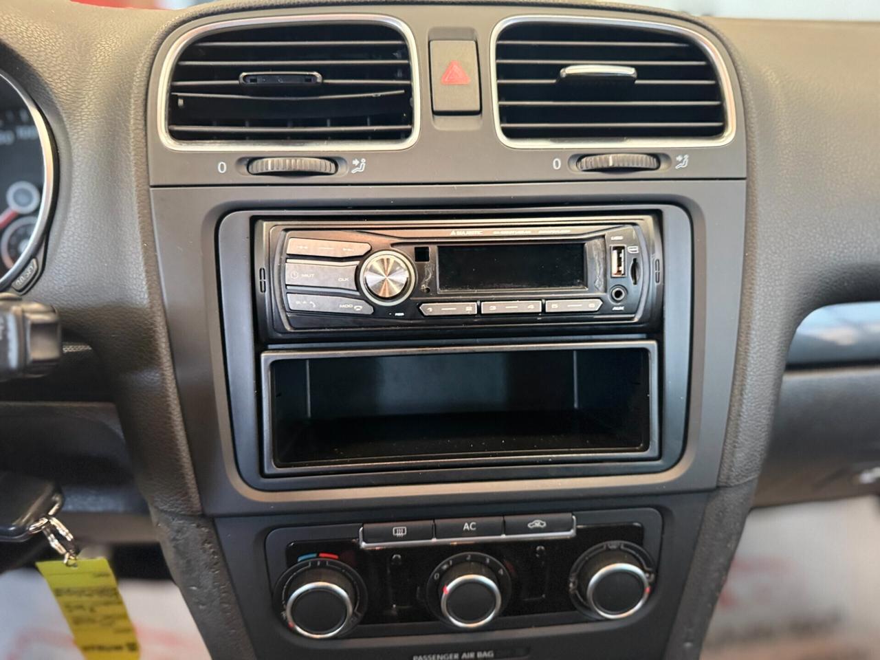 Volkswagen Golf 1.6 TDI 5p.