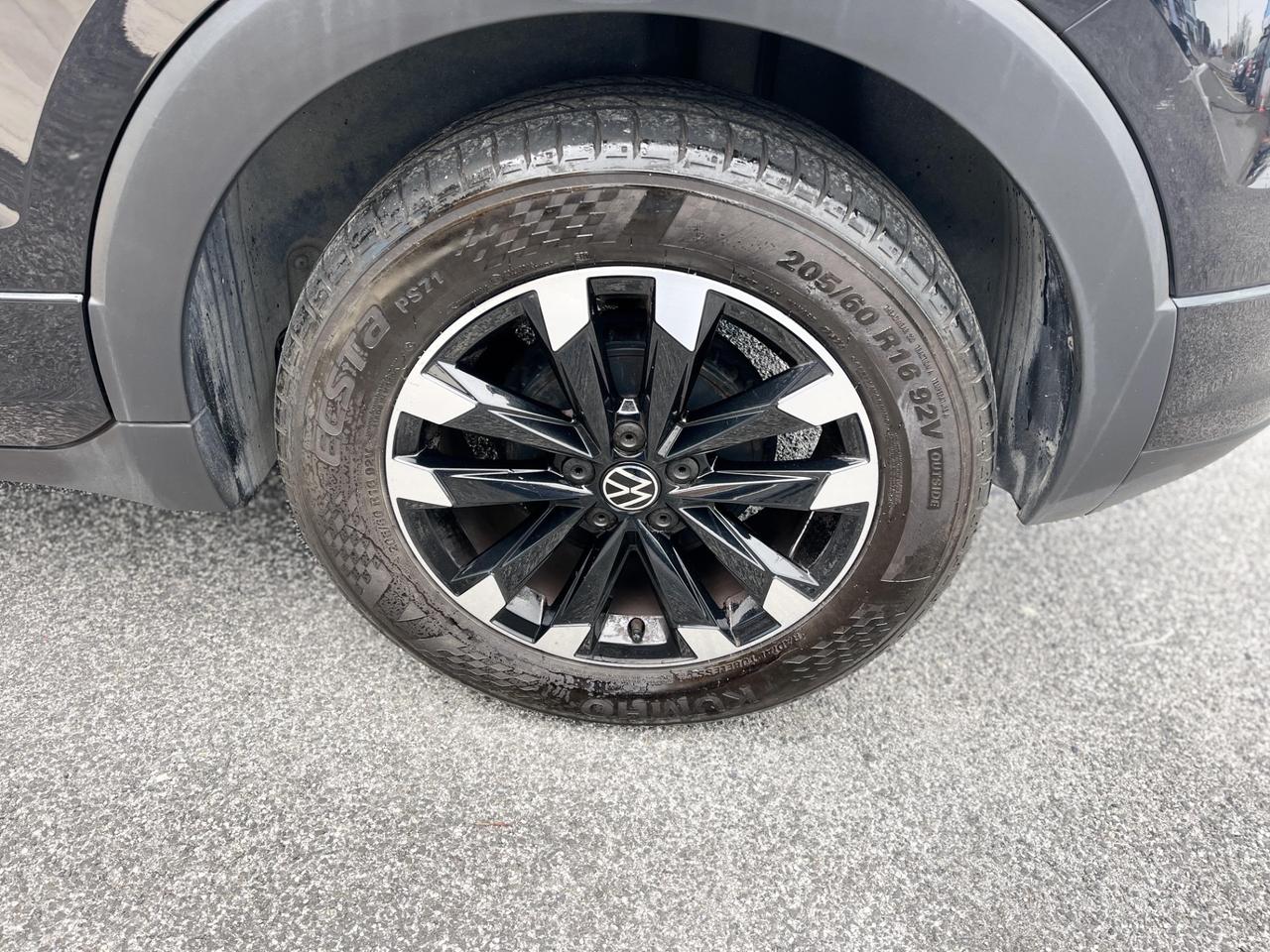 Volkswagen T-Cross R-line 1.0 Benzina 95CV E6 Neo - 2023