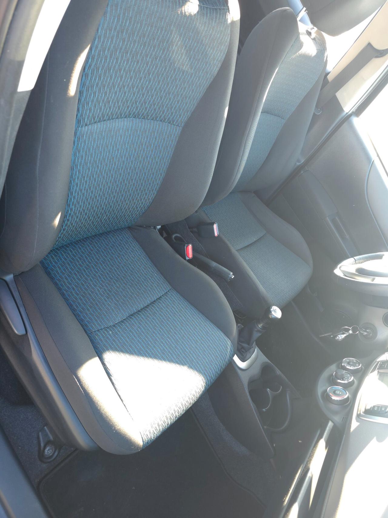 Toyota Yaris 1.0 5 porte Lounge