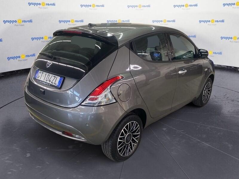Lancia Ypsilon New 5 porte My24 1.0 Firefly 70 CvStart&Stop Hybrid Oro