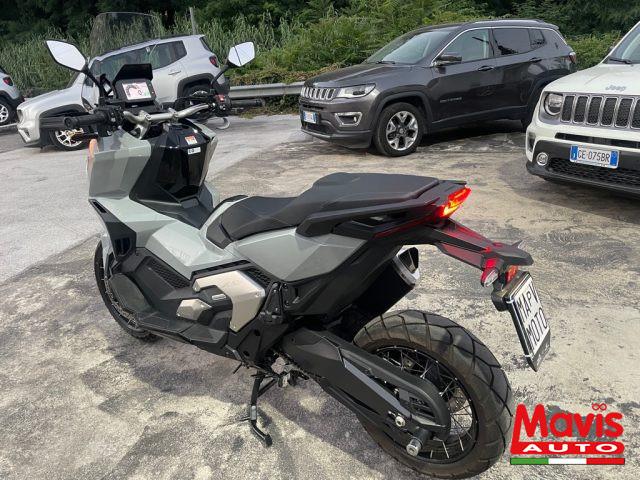 HONDA X-ADV 750 ABS