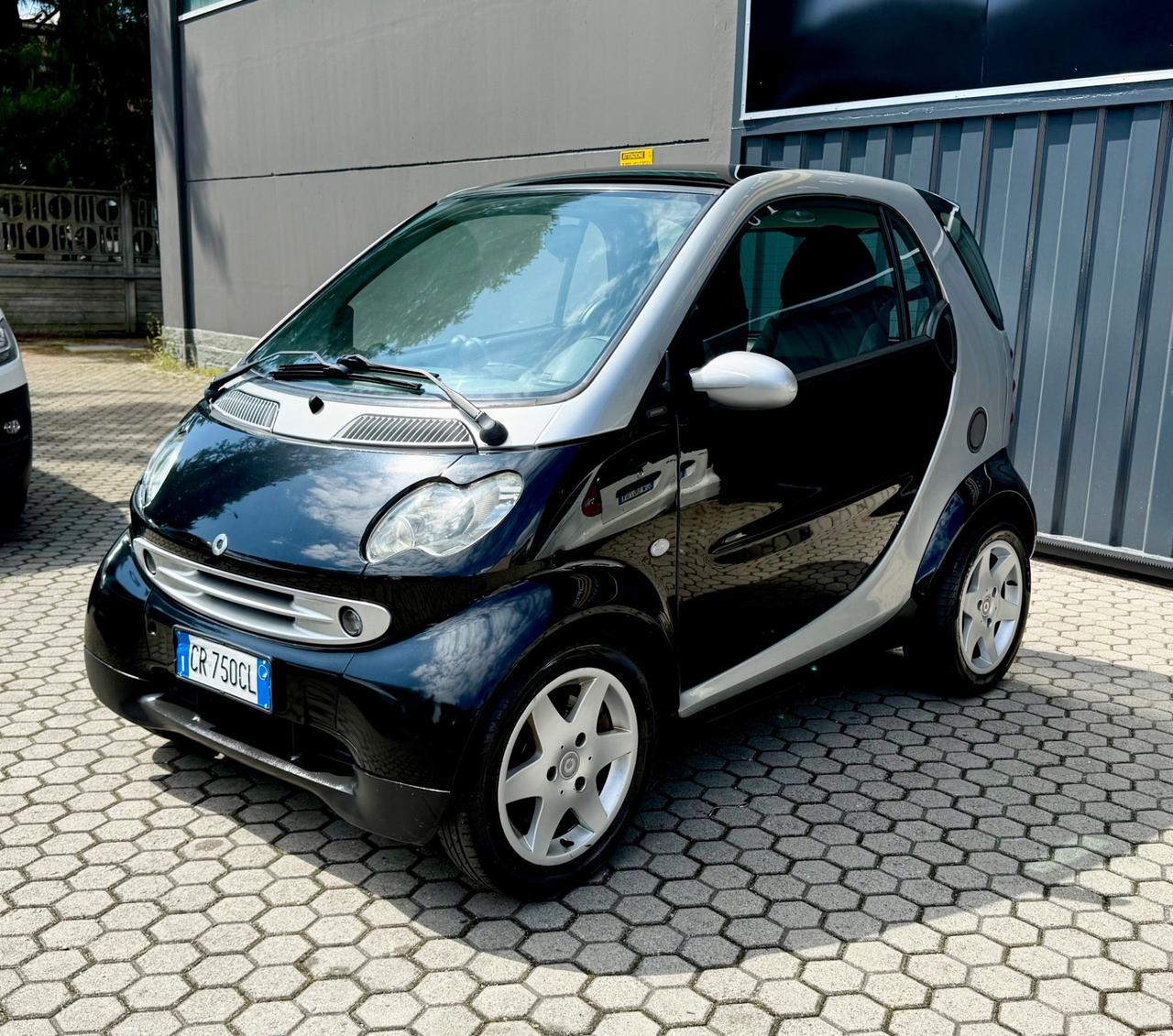 Smart ForTwo 700 Benzina Neopatentati
