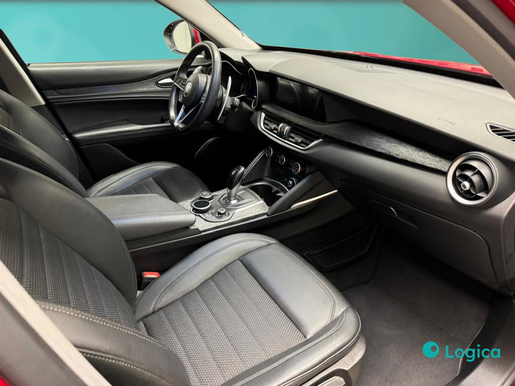 ALFA ROMEO Stelvio 2017 - Stelvio 2.2 t Executive Q4 210cv auto my19