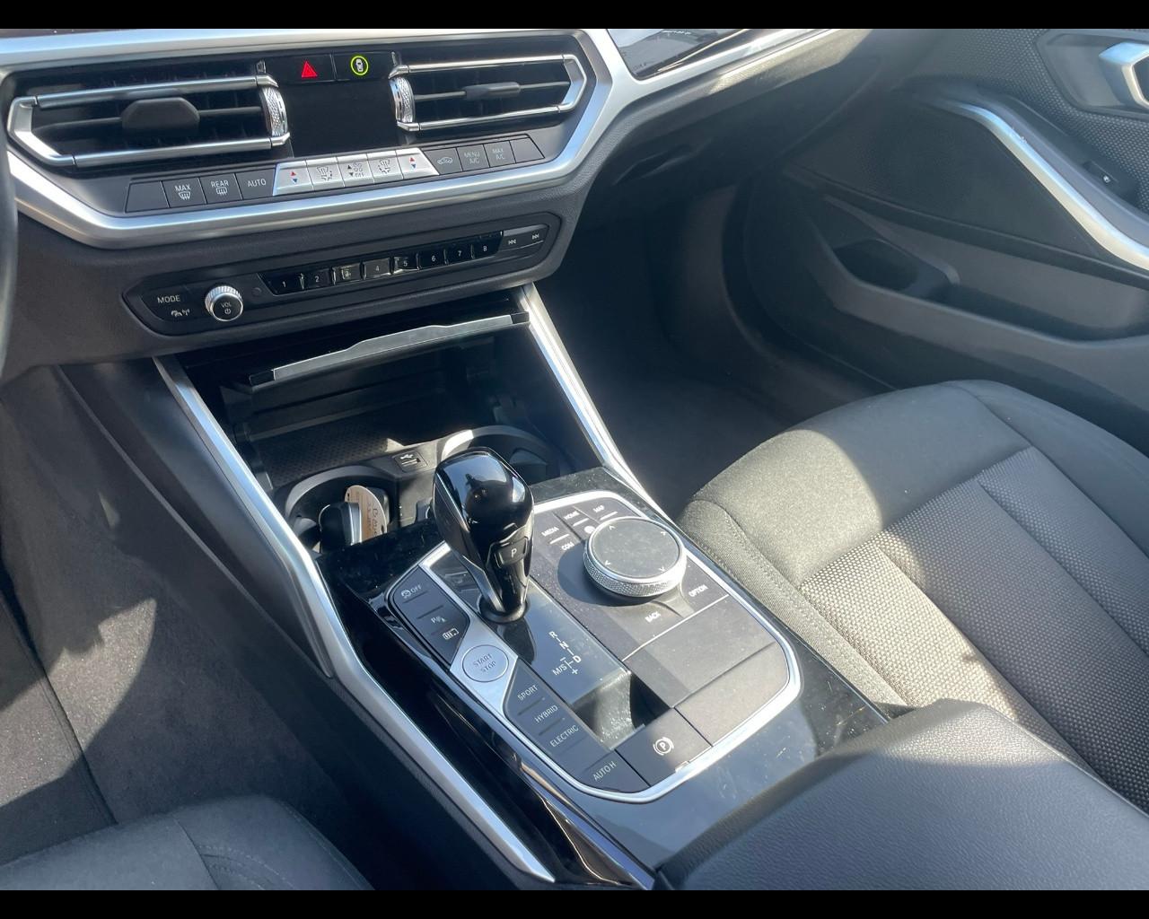 BMW Serie3(G20/21/80/81 - 320e Touring Business Advantage