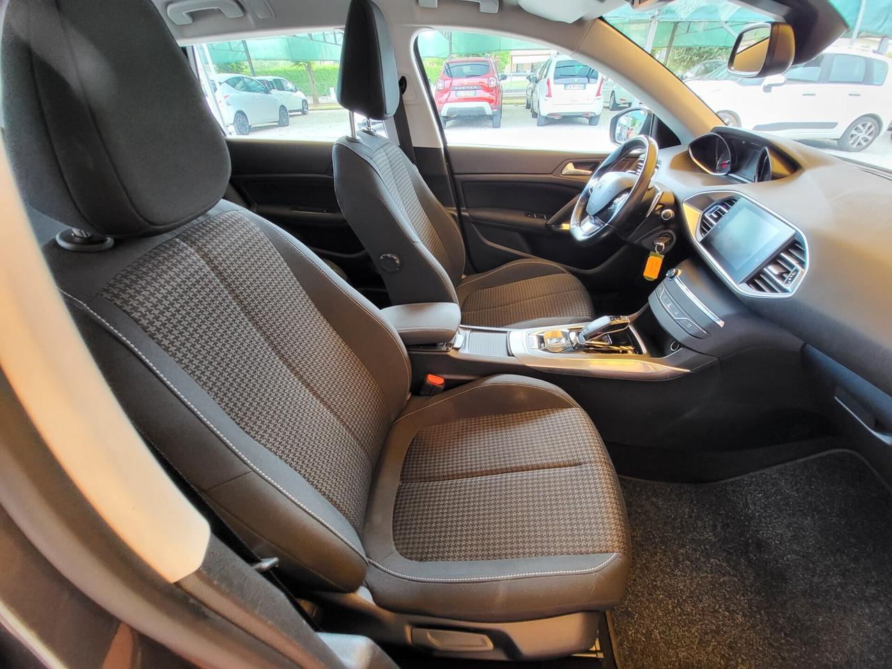 Peugeot 308 BlueHDi 130 S&S EAT8 SW Business