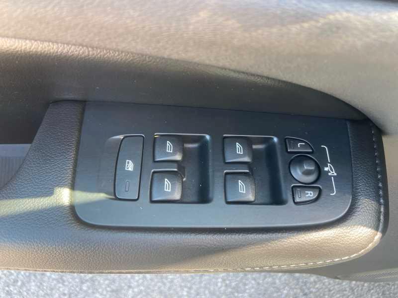 VOLVO V60 2.0 b4 Momentum Business AuTo