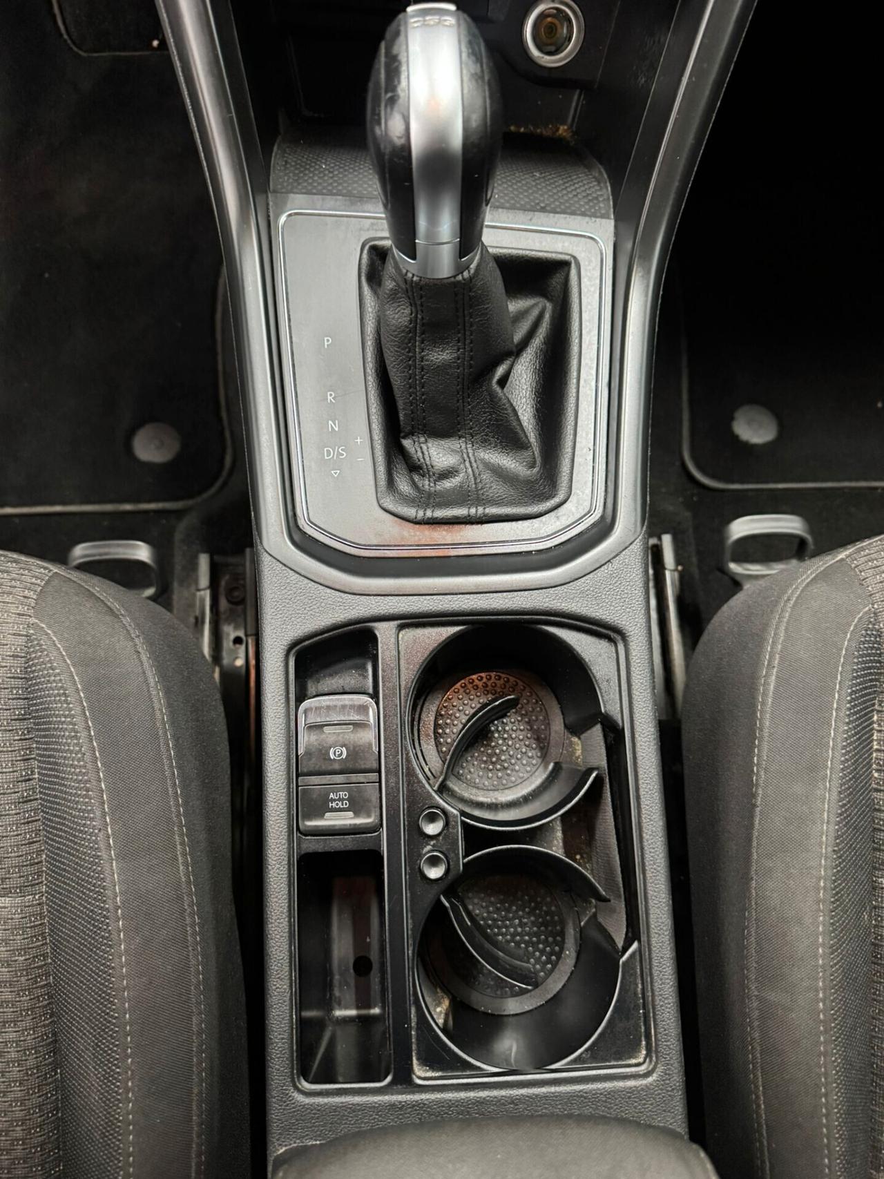 Volkswagen Touran 1.6 TDI 115 CV SCR DSG Executive BlueMotion Tech.