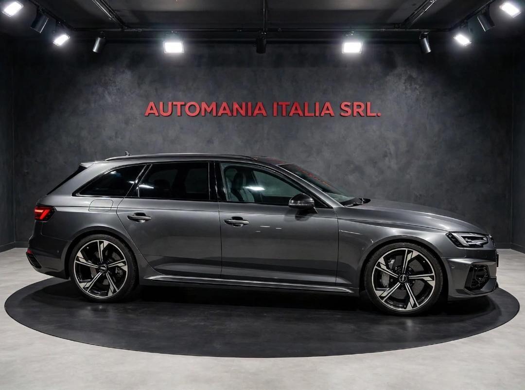 AUDI RS4 2900 TFSI 450 CV Tiptronic
