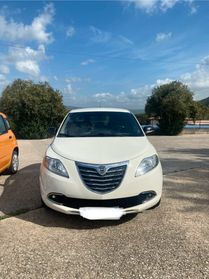 Lancia Ypsilon 1.2 69 CV 5 porte GPL Ecochic Silver