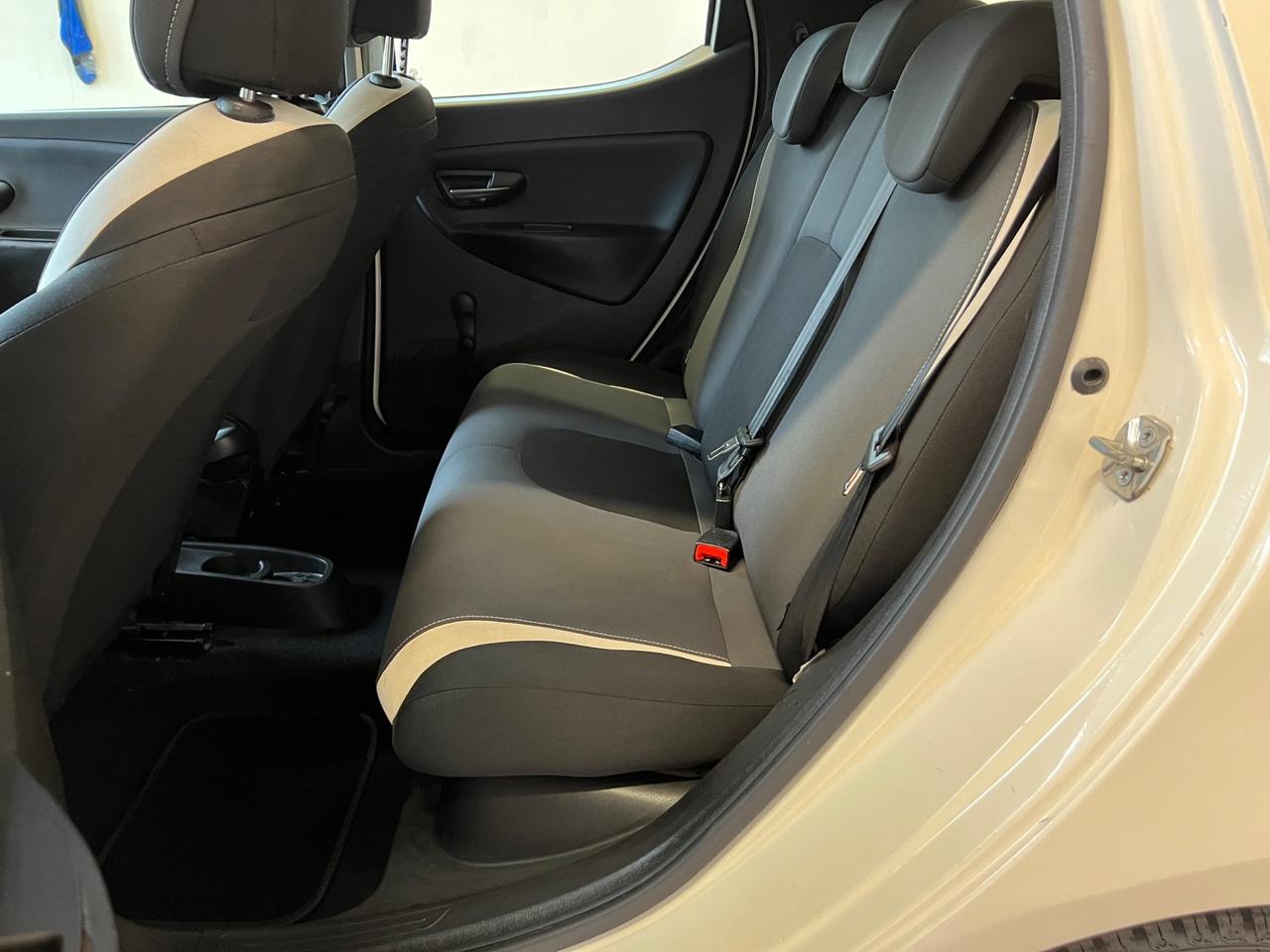 Lancia Ypsilon 1.2 69 CV 5 porte GPL Ecochic 30th Anniversary