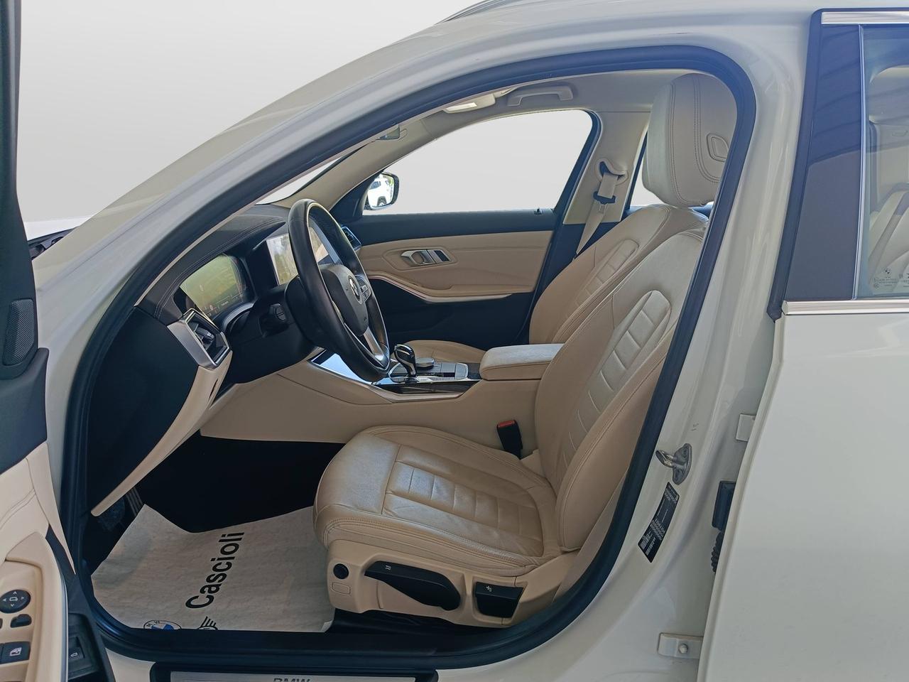 BMW Serie 3 G21 2019 Touring - 320d Touring Luxury auto