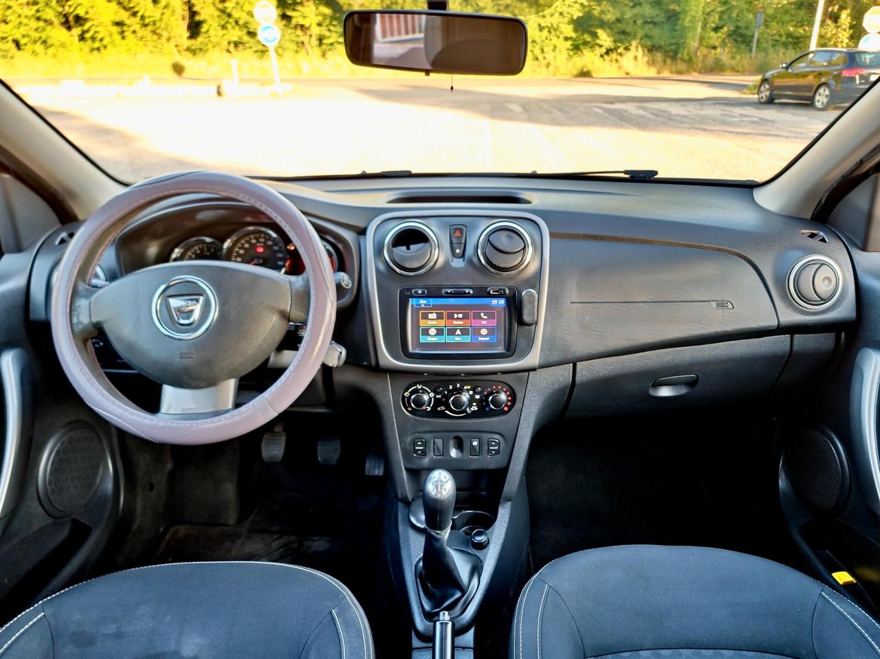 Dacia Logan MCV 1.5 dCi 8V 90CV Start&Stop Lauréate 2016-E6B NEO