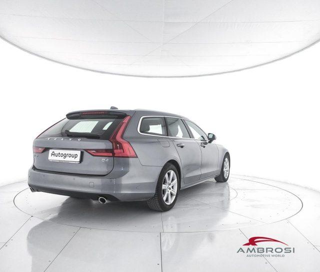 VOLVO V90 D4 Geartronic Momentum